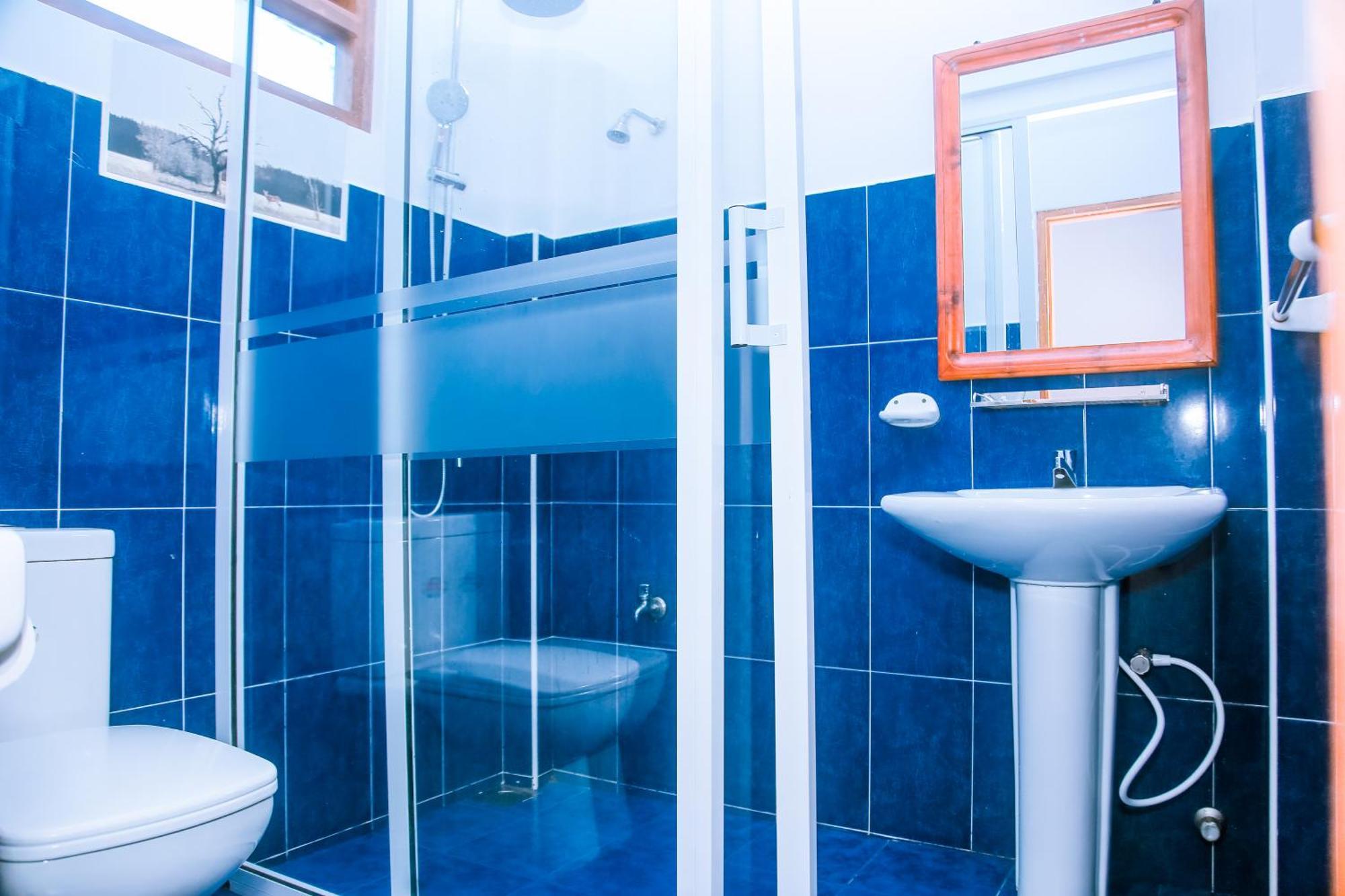 Surf Sea Breeze Hotel Мириса Екстериор снимка